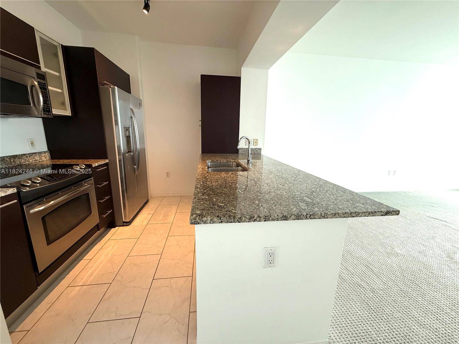 Miami, FL 33131,951 Brickell Ave #3703