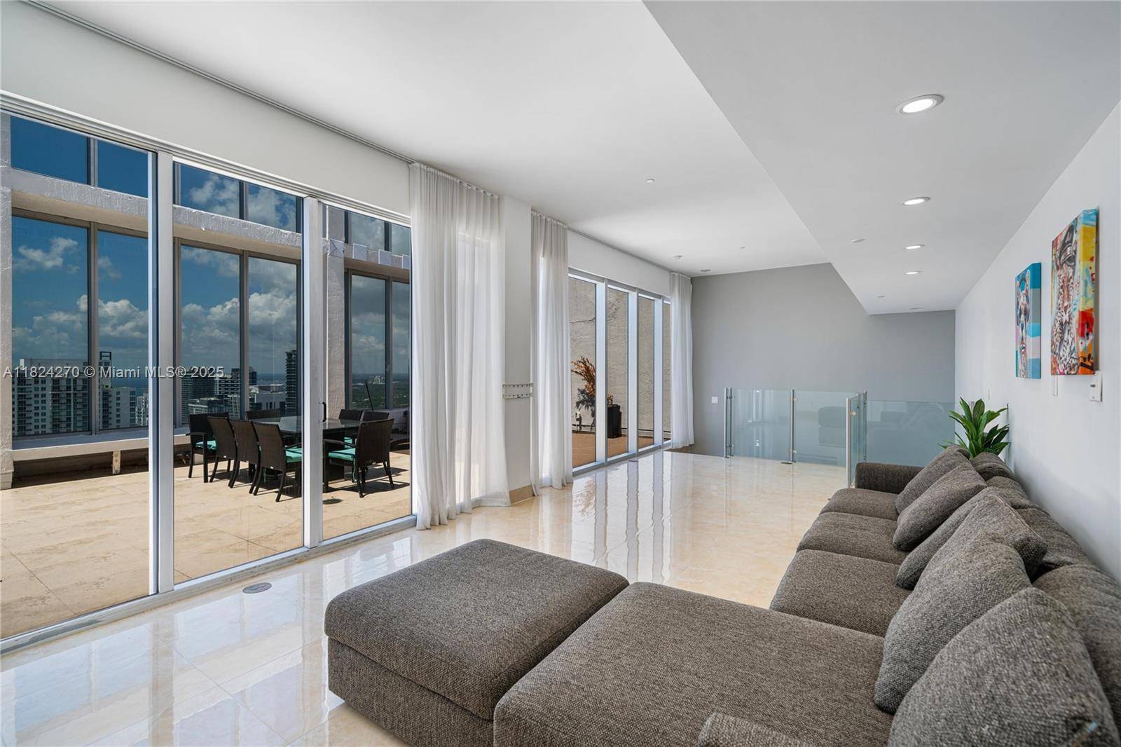 Miami, FL 33131,495 Brickell #5705