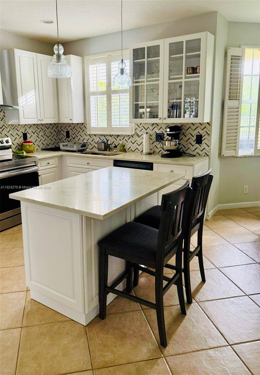 Weston, FL 33327,1325 Chenille Cir