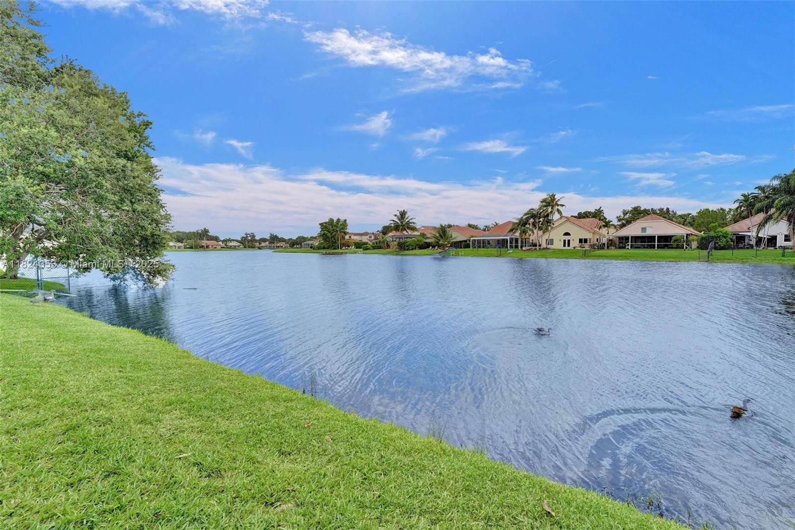 Davie, FL 33328,3128 Peachtree Cir
