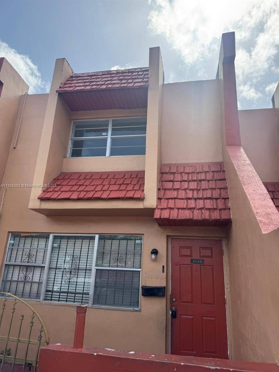 Lauderhill, FL 33313,4045 NW 19th St