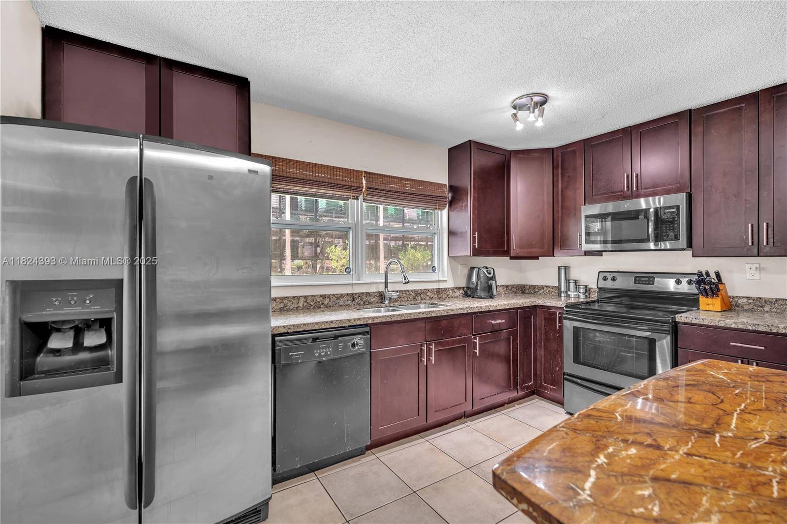 Fort Lauderdale, FL 33304,515 NE 11th St