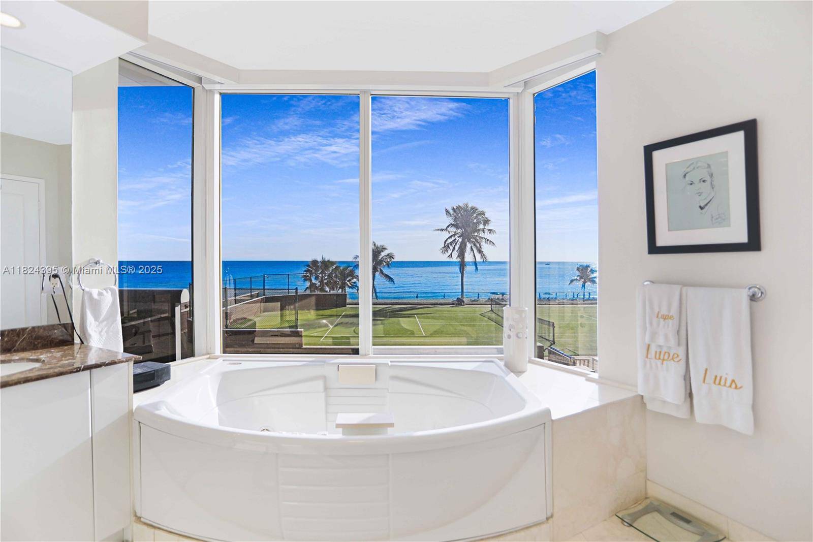 Sunny Isles Beach, FL 33160,17555 Collins Ave #308