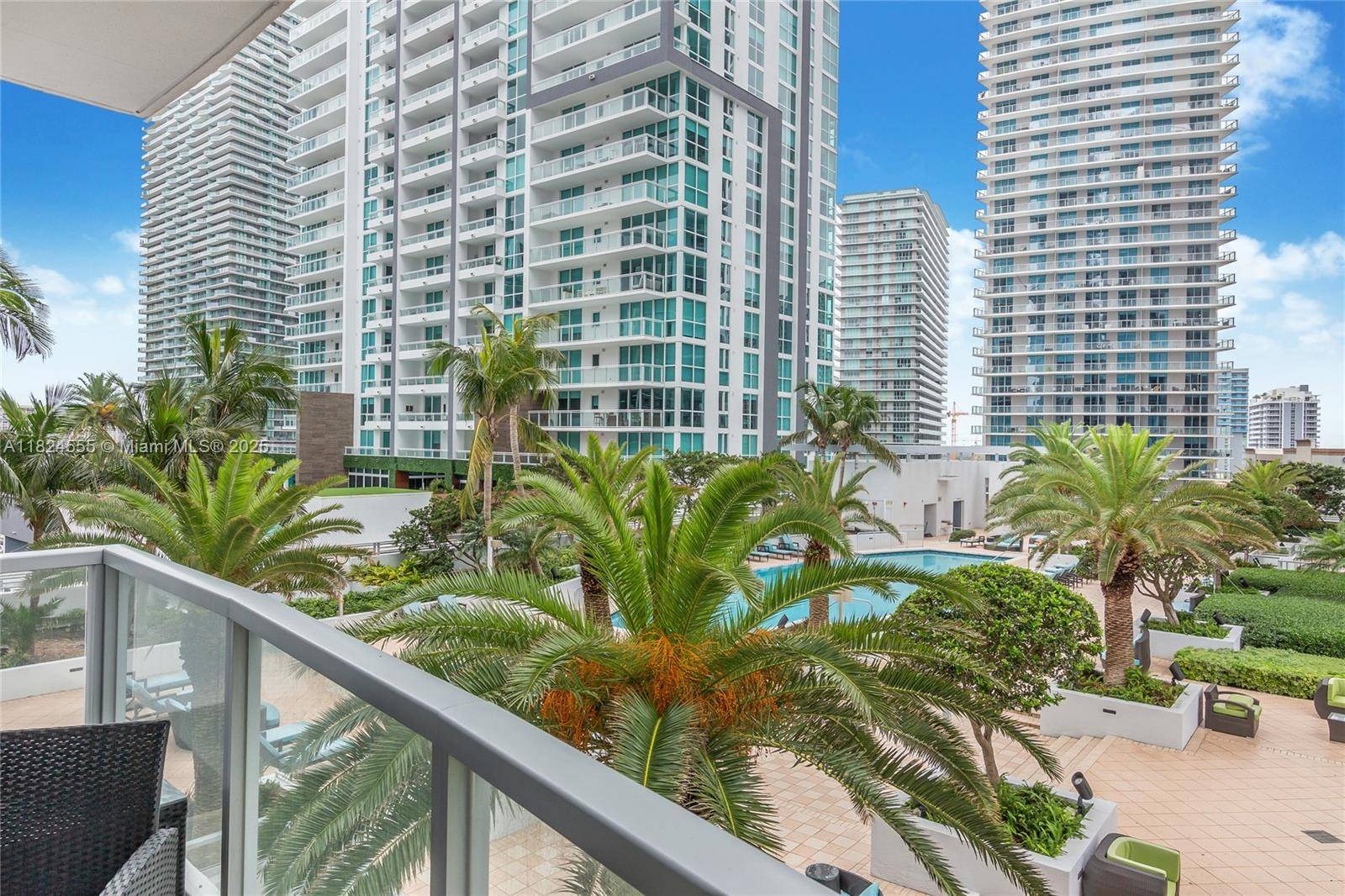 Miami, FL 33131,1060 Brickell Ave #1415