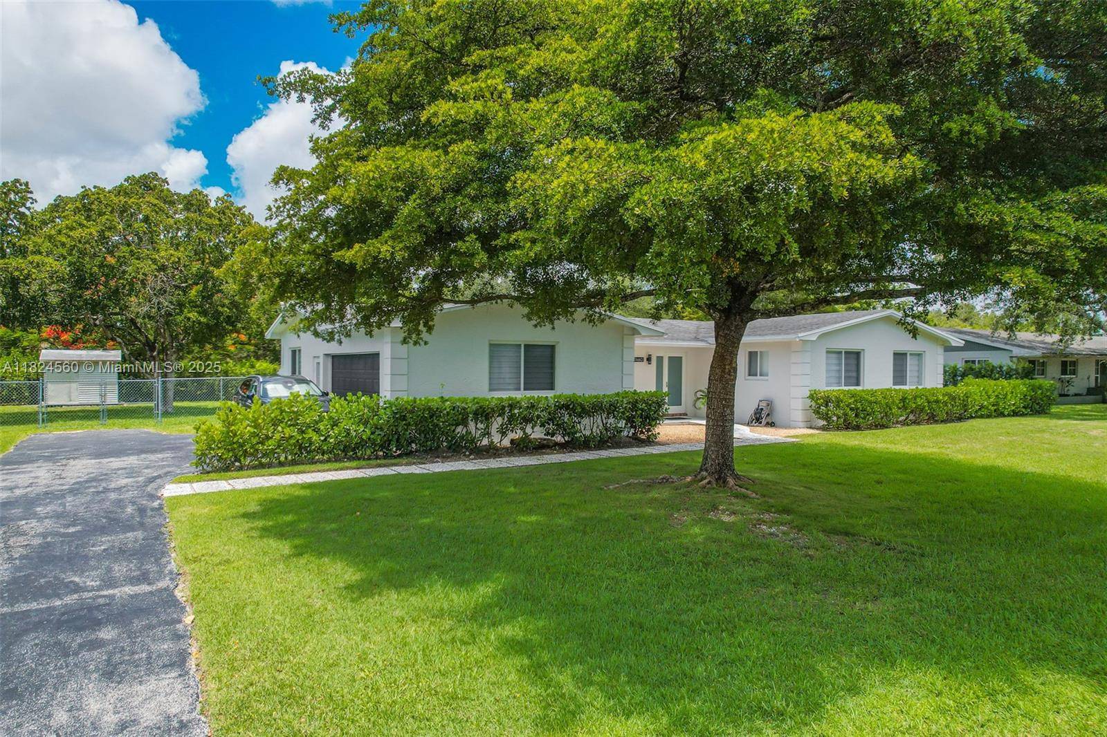 Palmetto Bay, FL 33157,17460 SW 85th Ave