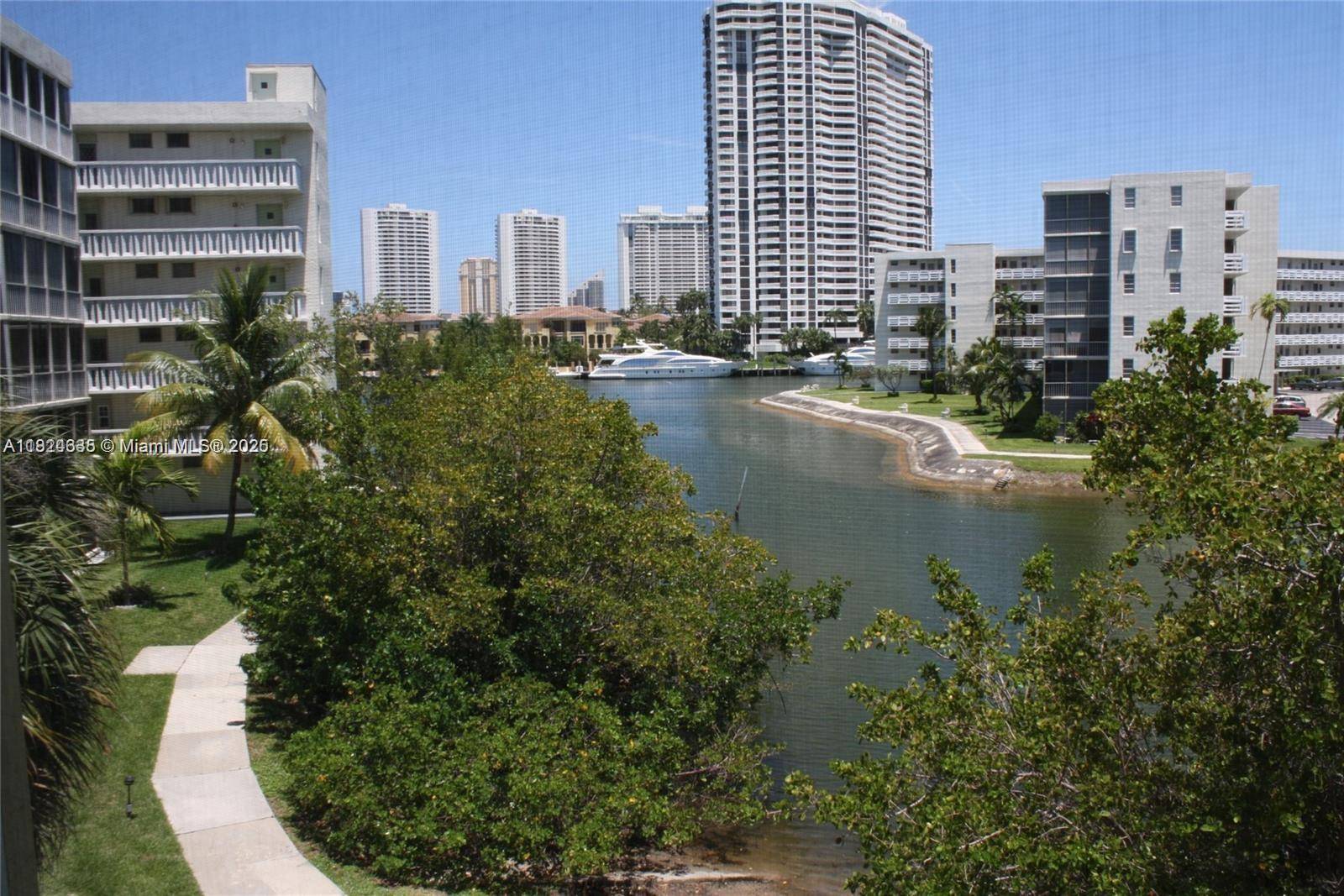 Aventura, FL 33160,2930 Point East Dr #E309