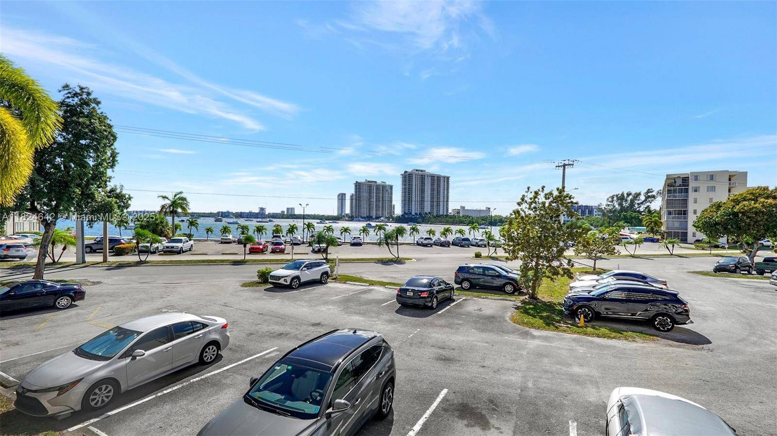 Aventura, FL 33160,2905 Point East Dr #L506