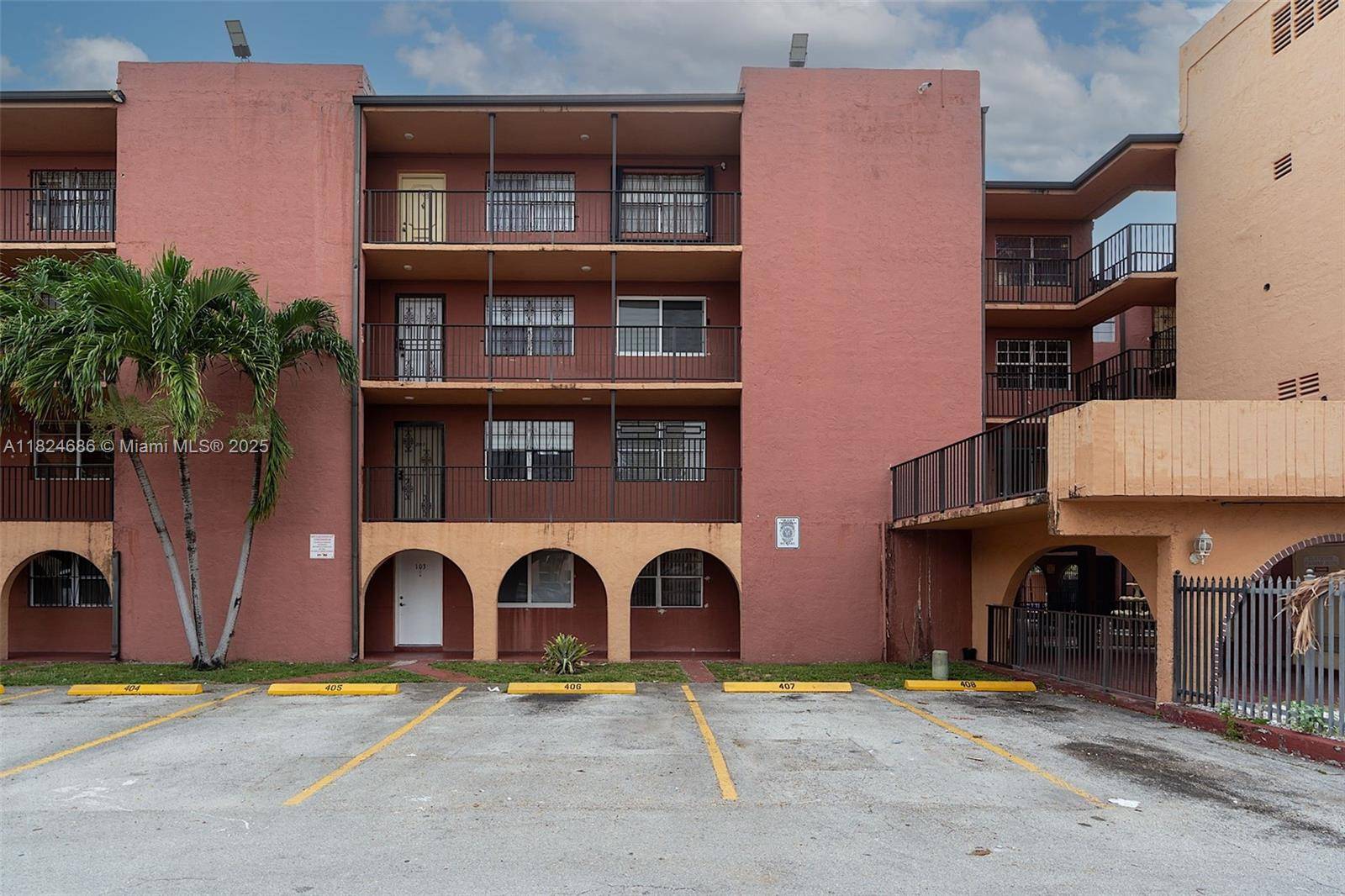 Hialeah, FL 33012,6620 W 2nd Ct #104