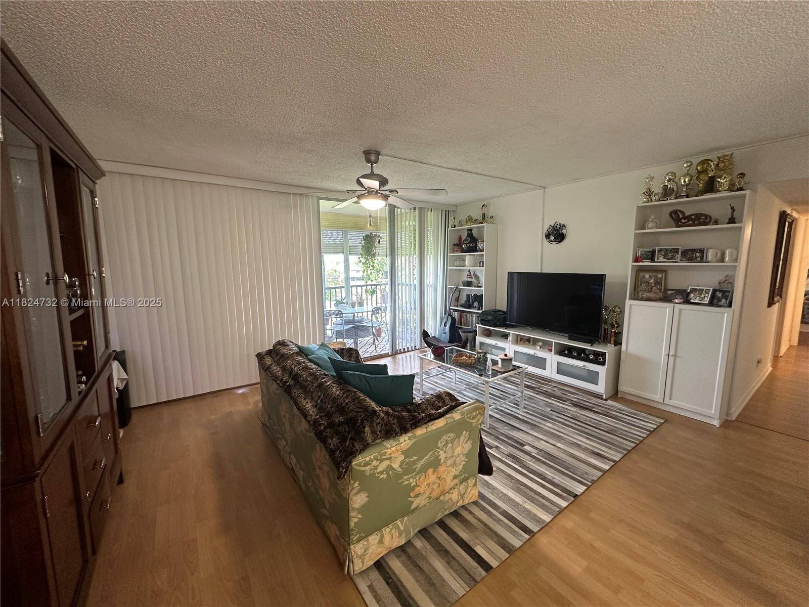 Lauderhill, FL 33319,3821 Environ Blvd #407