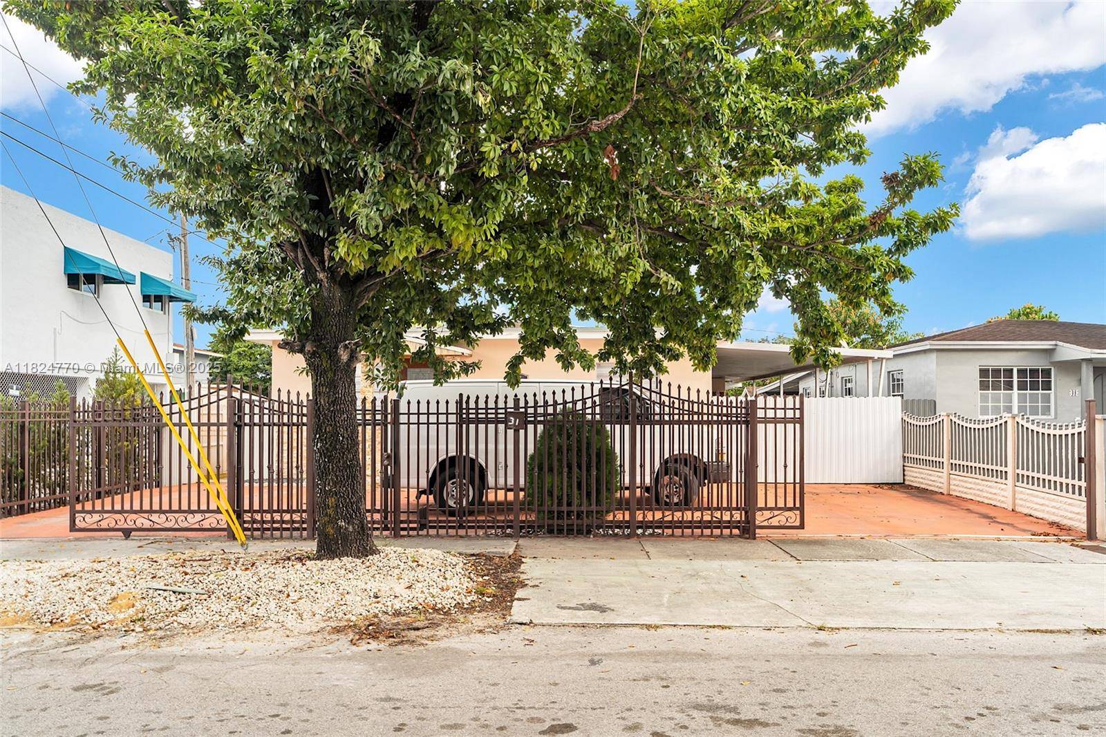 Miami, FL 33144,31 SW 58th Ct