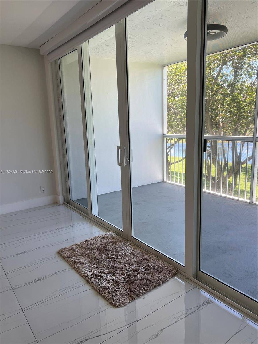 Pompano Beach, FL 33069,3090 N Course Dr #311