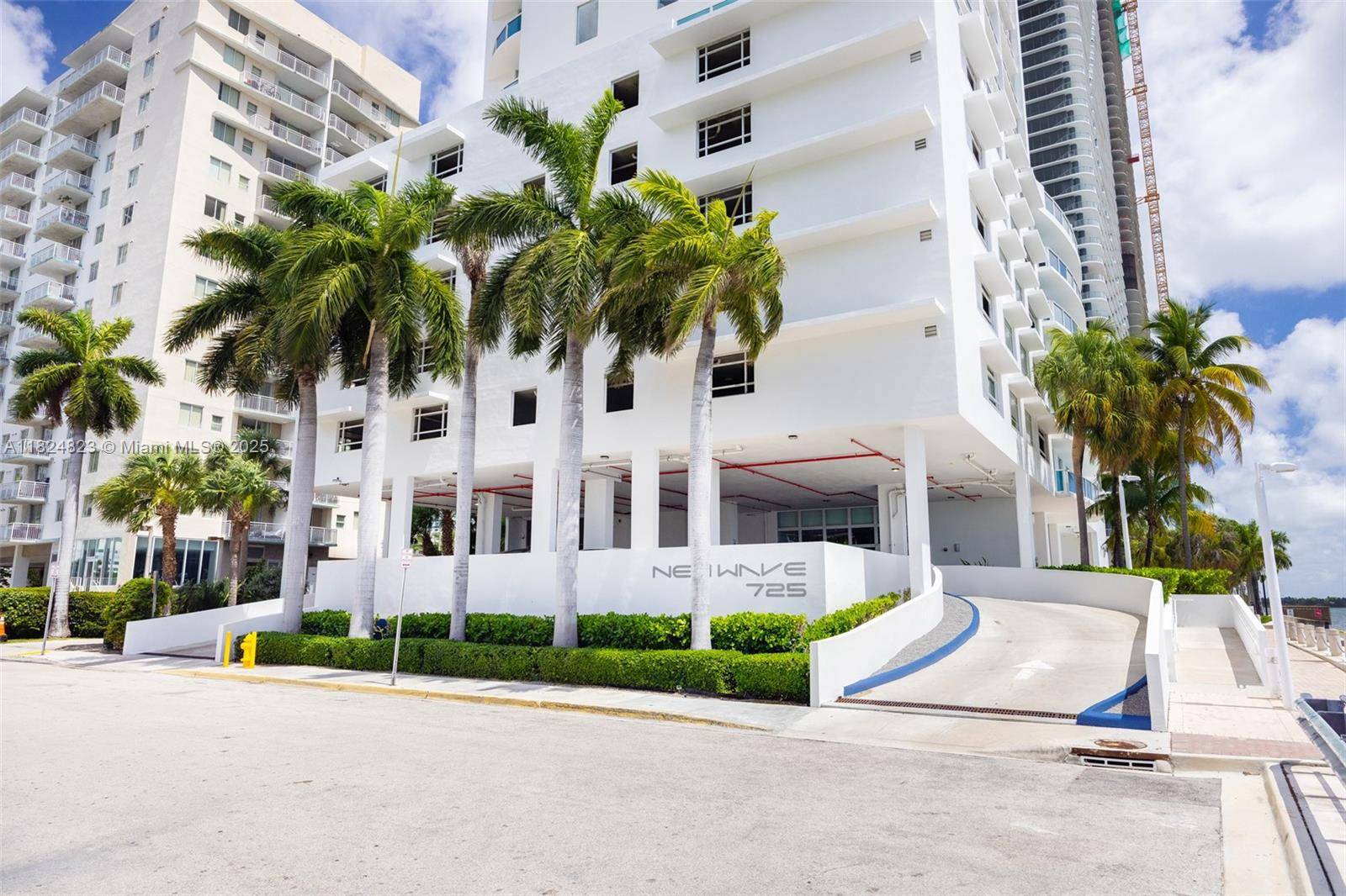 Miami, FL 33137,725 NE 22nd St #10B