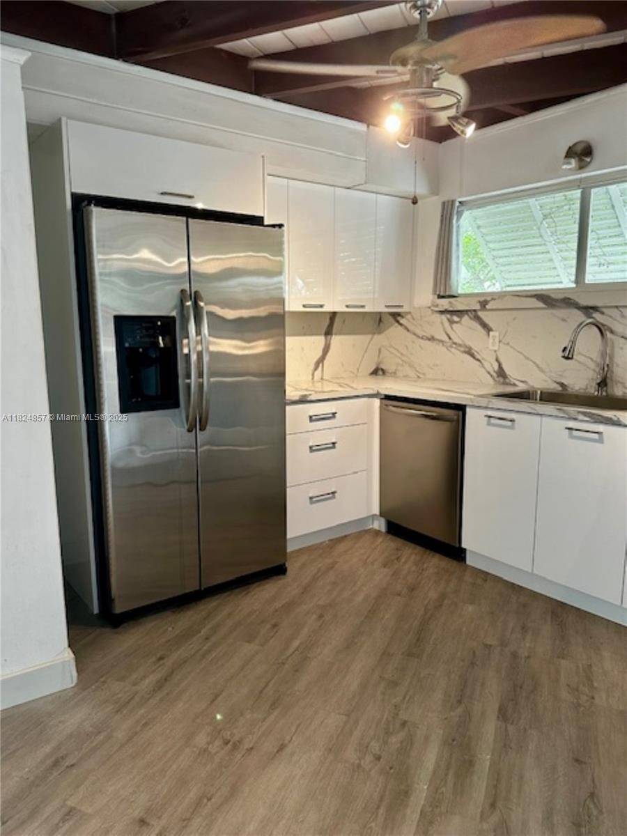 North Miami Beach, FL 33181,2394 NE 136th Ln #0