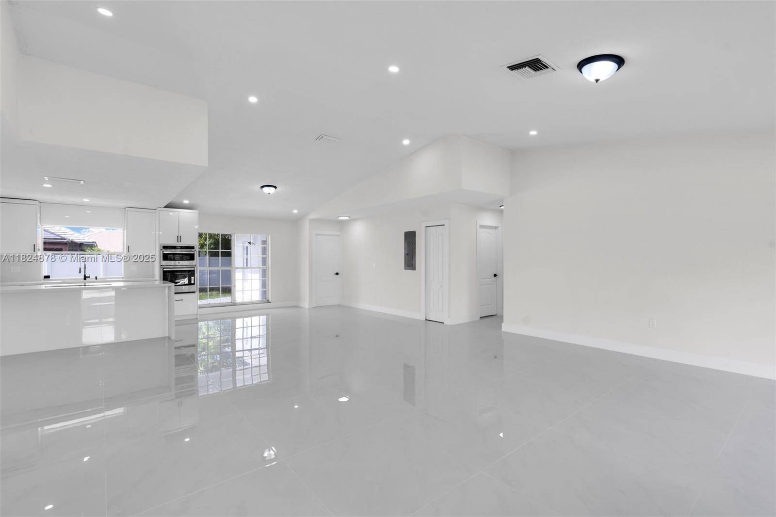 Lauderhill, FL 33319,7441 NW 38th Ct