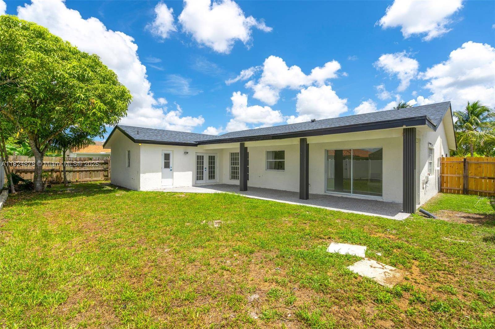 Lauderhill, FL 33319,7441 NW 38th Ct