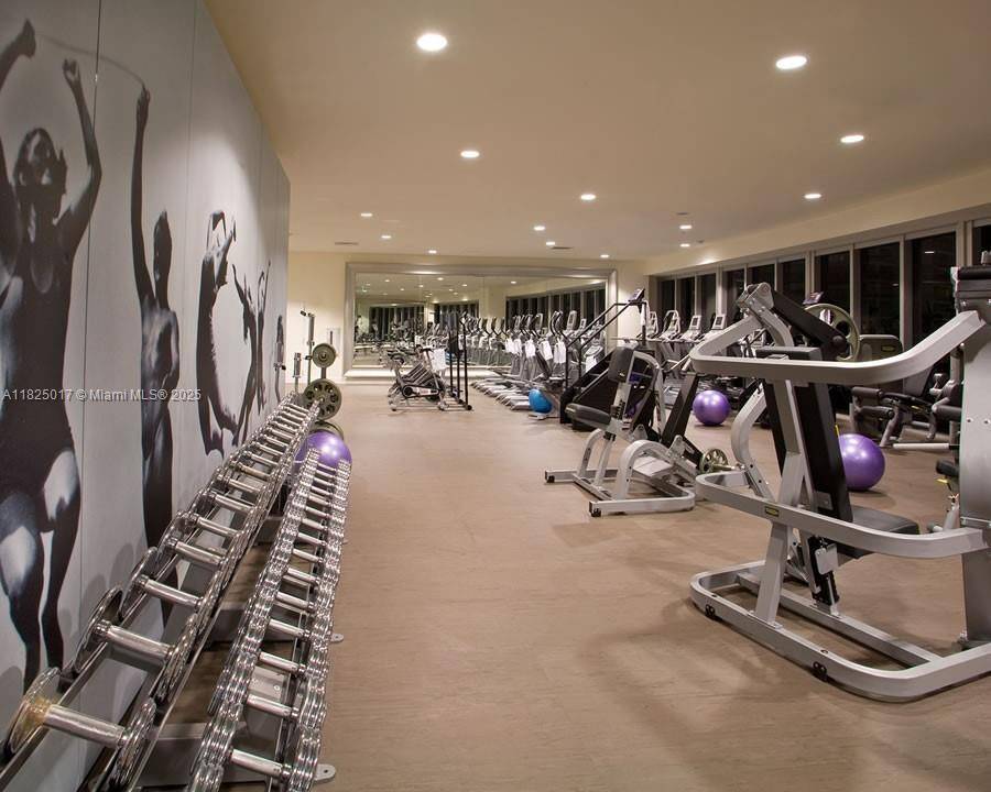 Miami, FL 33131,475 Brickell Ave #4609