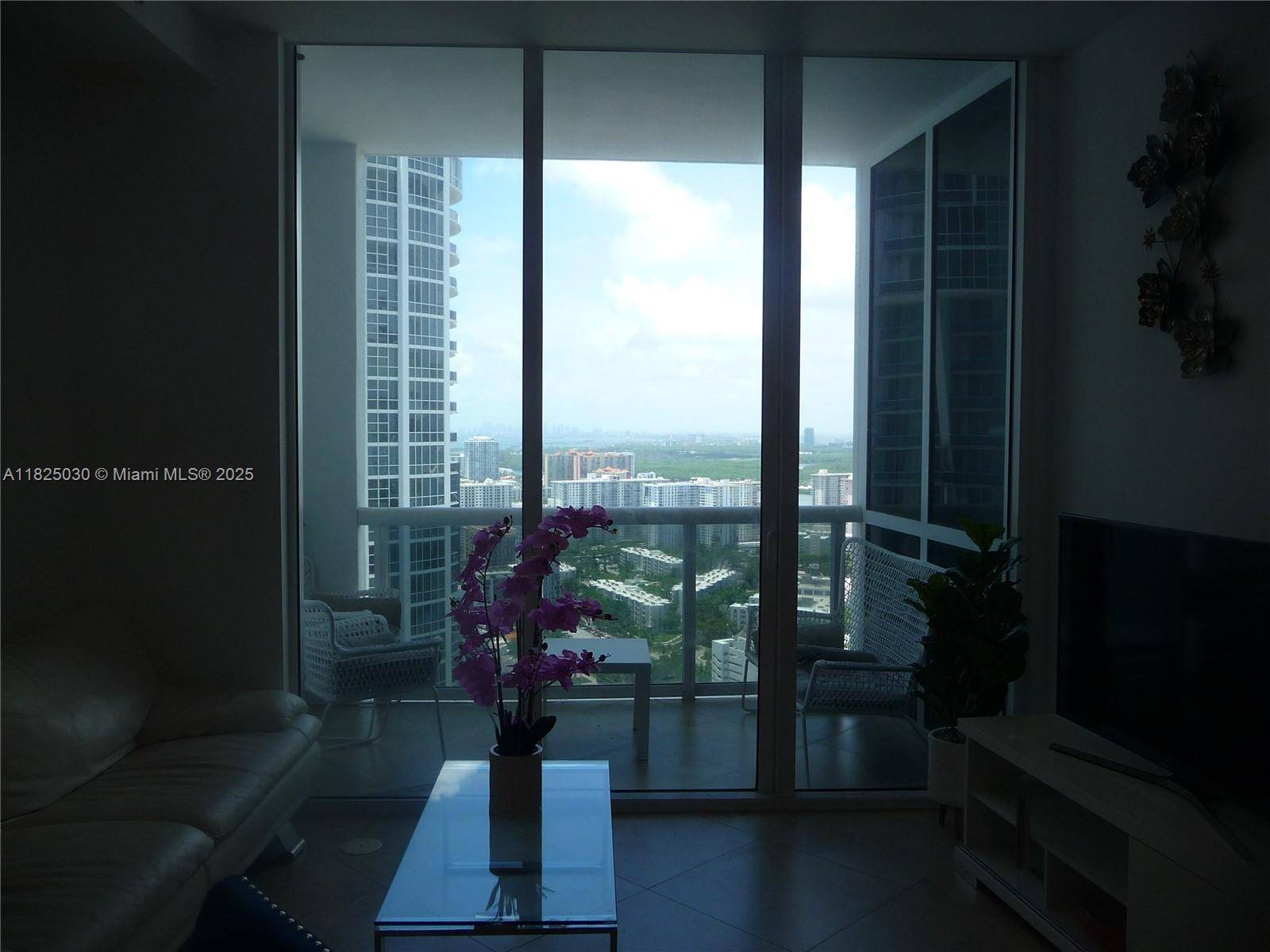 Sunny Isles Beach, FL 33160,18201 Collins Ave #4705