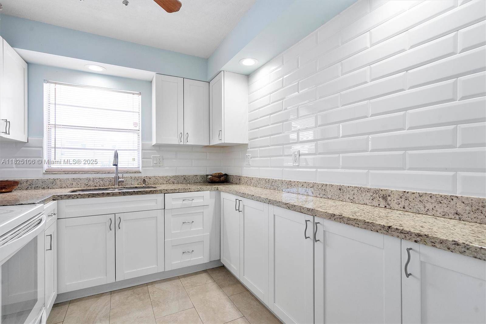 Hollywood, FL 33021,1200 Tallwood Ave #109