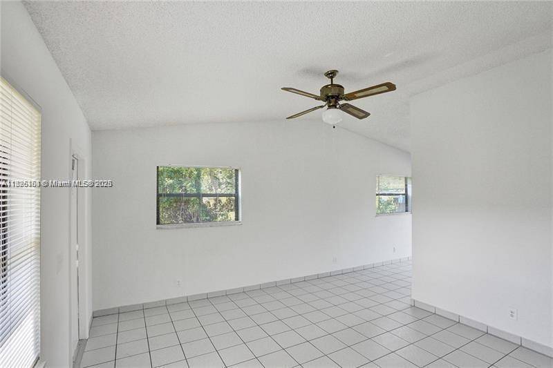 Hollywood, FL 33021,5619 Mckinley St #F