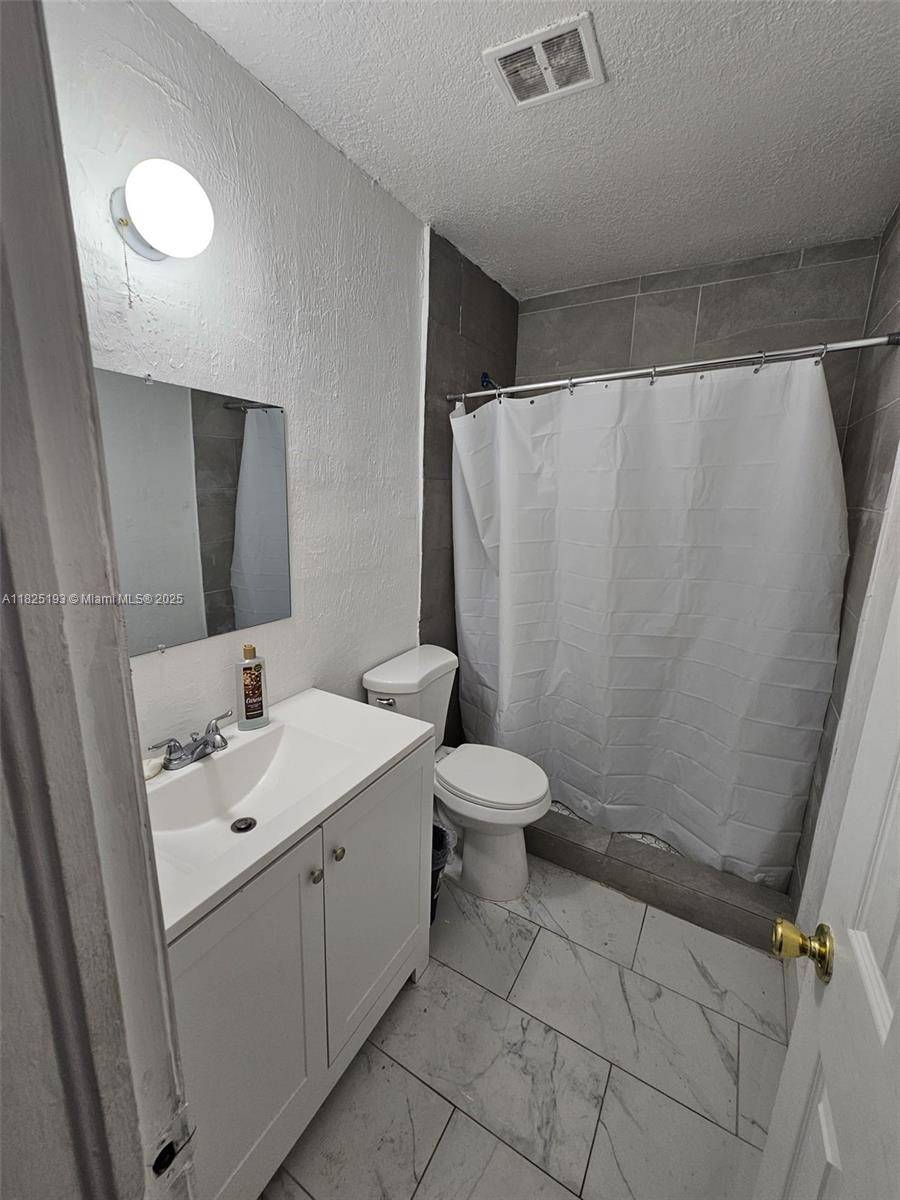 Fort Lauderdale, FL 33311,1408 NW 9th Ave #A