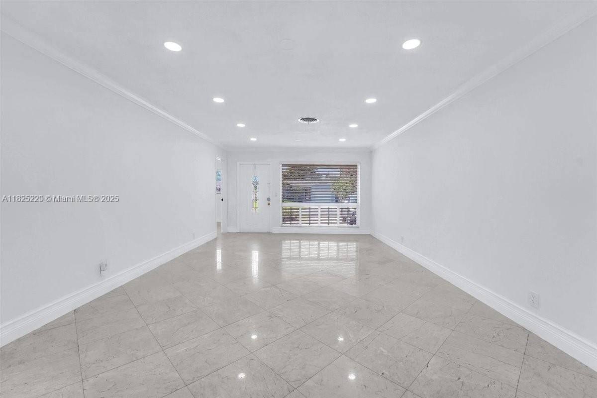 Hollywood, FL 33021,2005 N 36th Ave