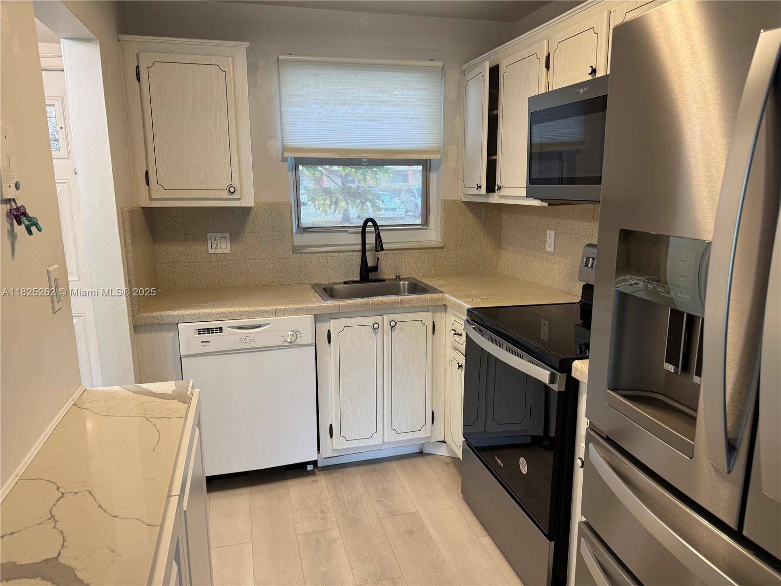 Sunrise, FL 33322,8020 N Sunrise Lakes Dr #112