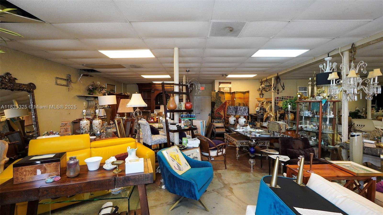 Oakland Park, FL 33334,4231 N Dixie Hwy