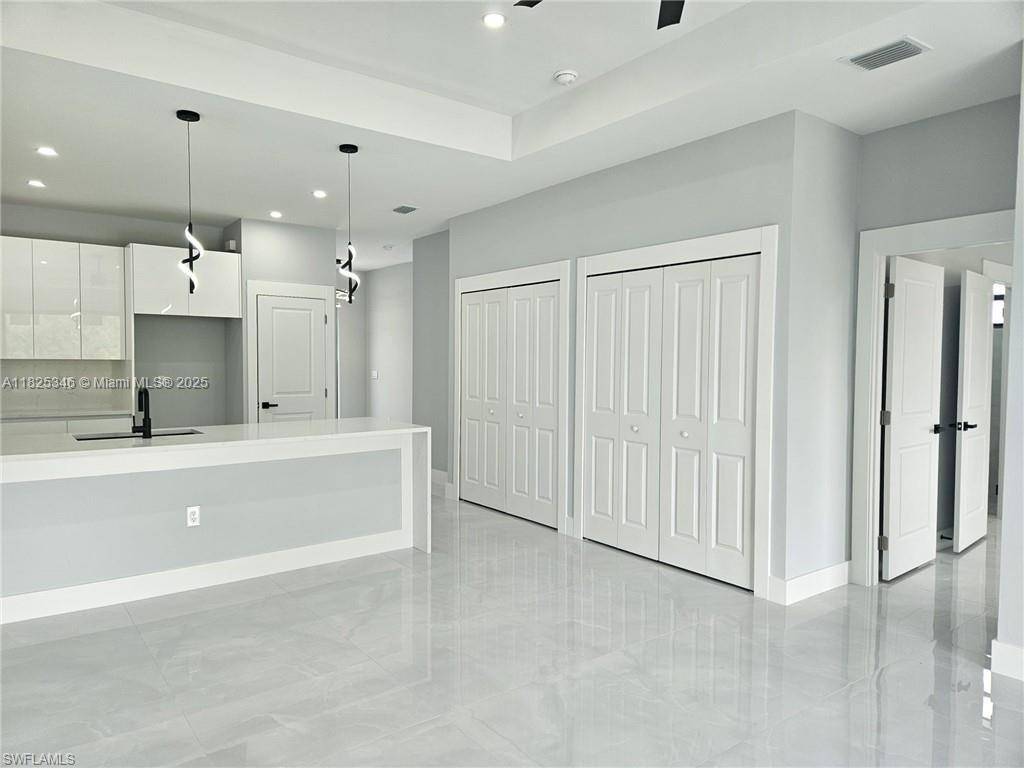 Lehigh Acres, FL 33974,386 BELL BLVD S #1