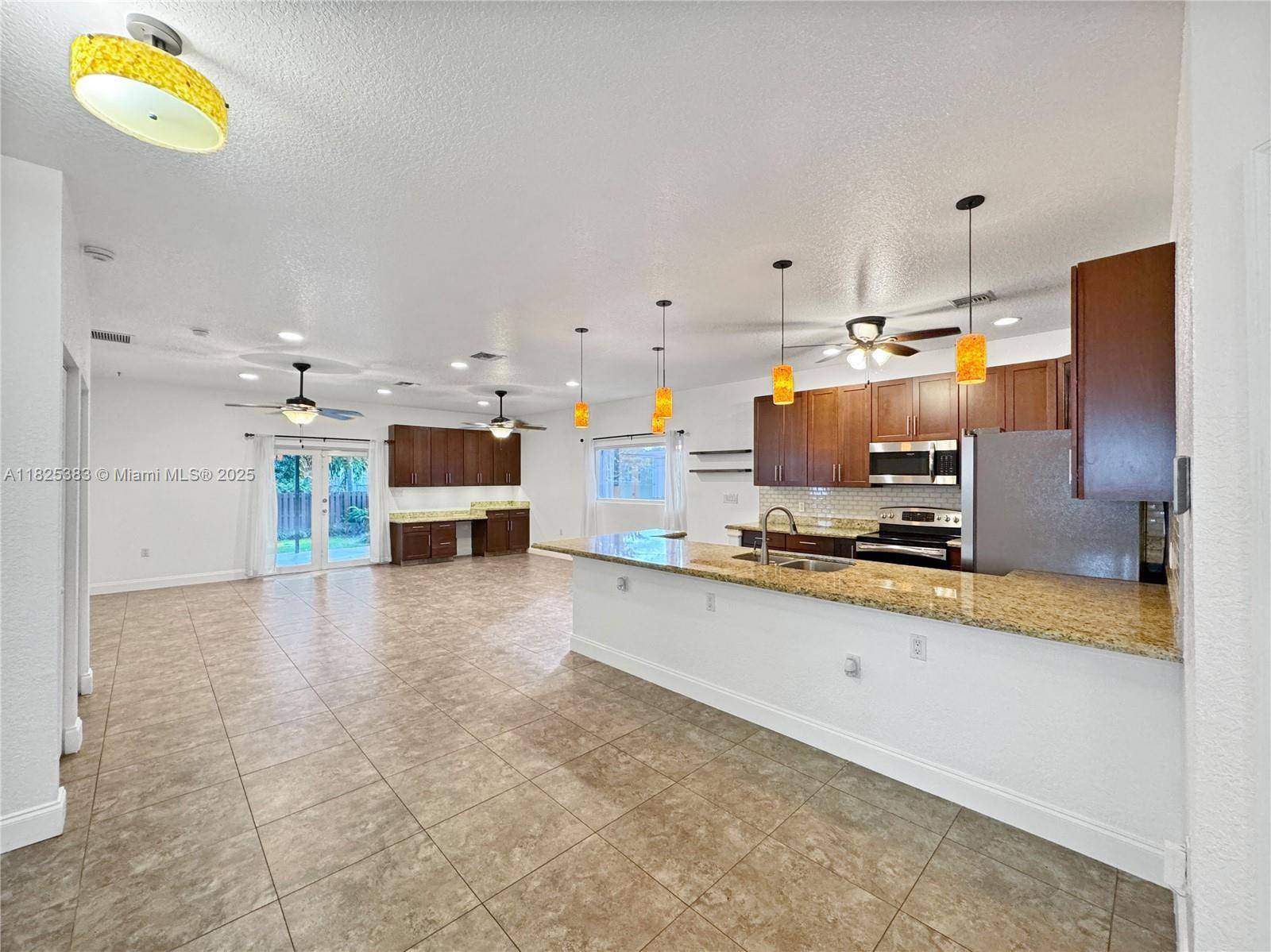 Dania Beach, FL 33004,243 SW 5th St #0