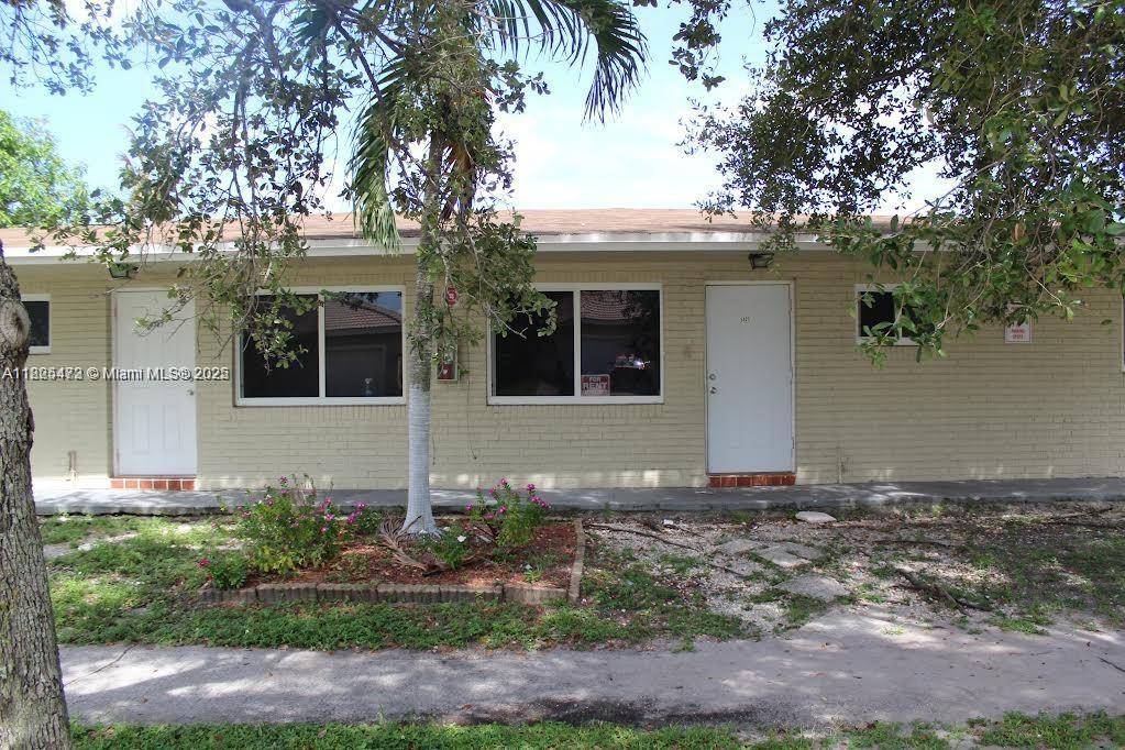 Lauderhill, FL 33313,5321 NW 21st Ct. #A