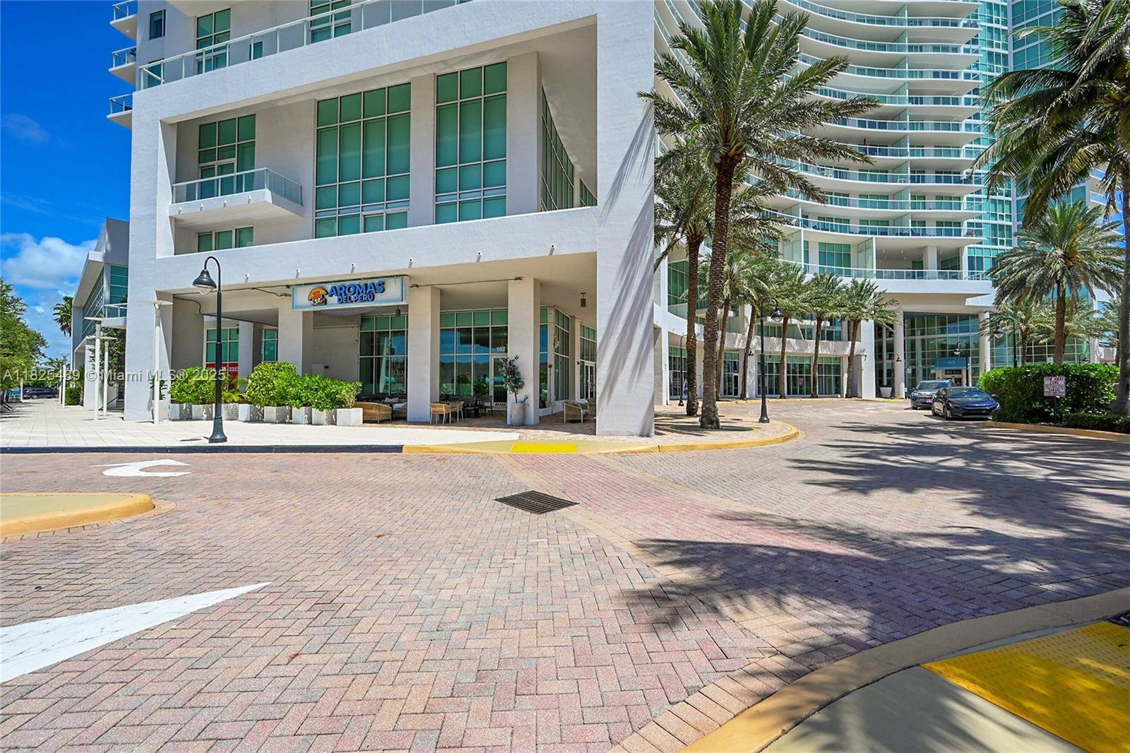 Pompano Beach, FL 33062,1 N Ocean Blvd #1211