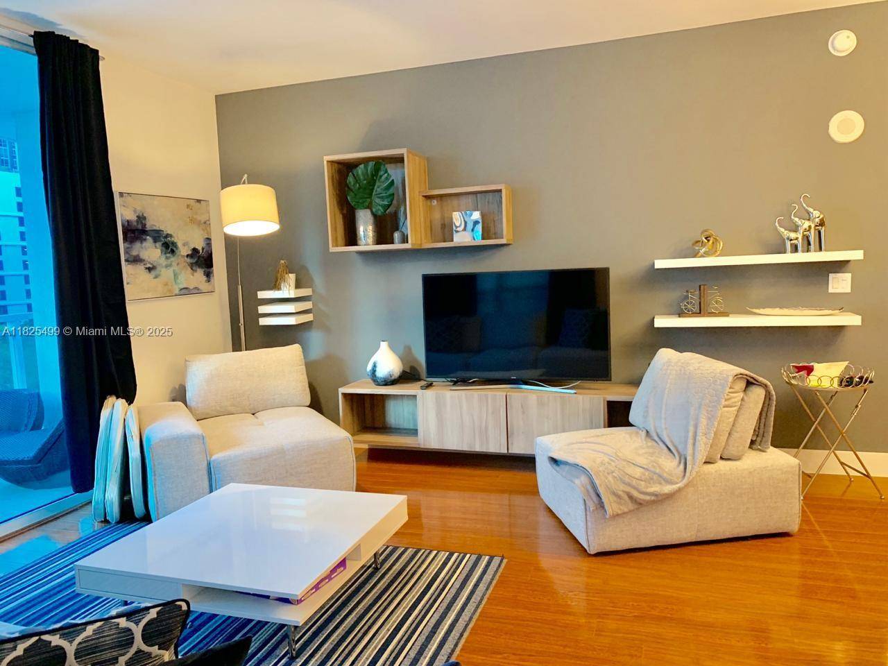 Miami, FL 33131,951 Brickell Ave #510