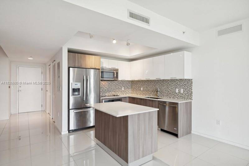 Doral, FL 33166,5300 NW 85th Ave #1604