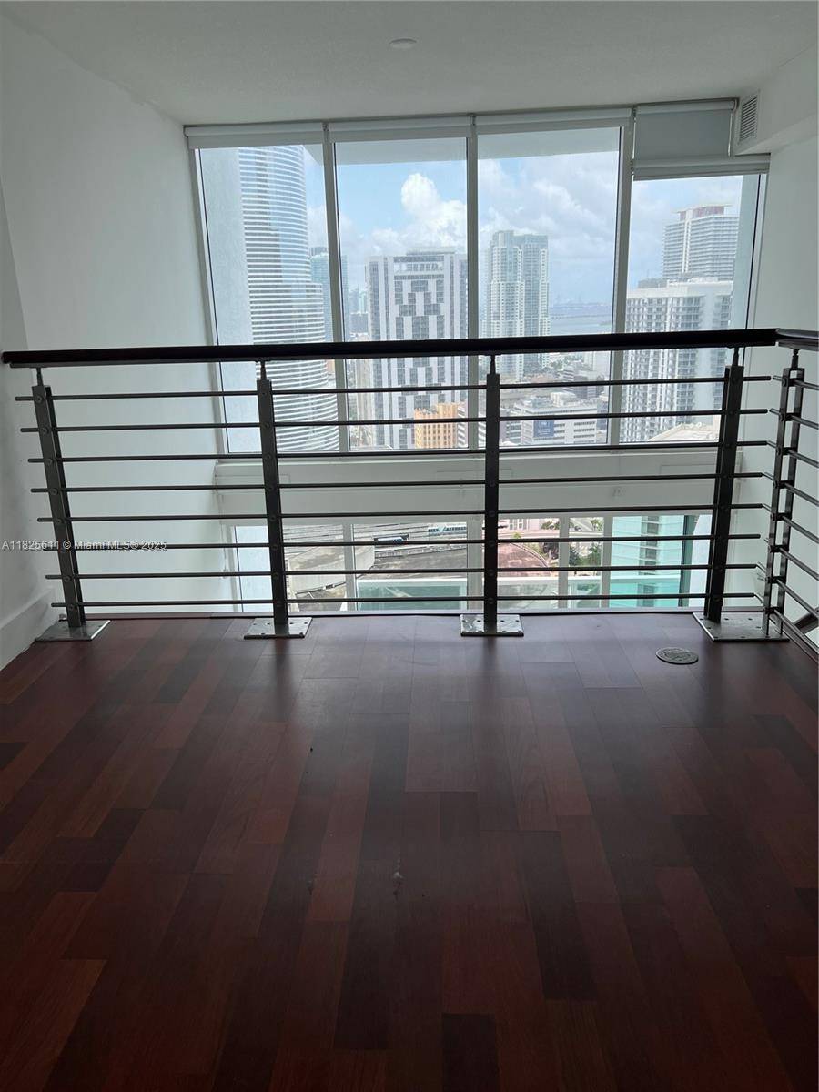 Miami, FL 33131,41 SE 5th St #2003