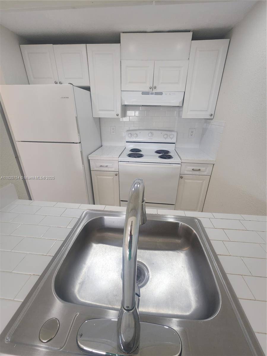 Cutler Bay, FL 33157,19600 SW 110th Ct #209