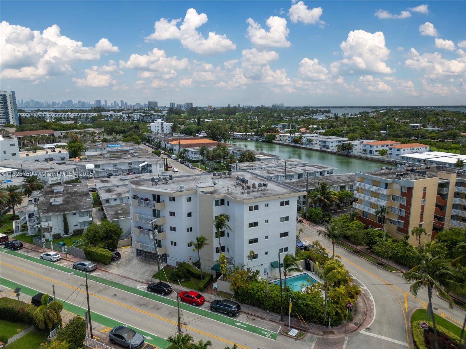 Miami Beach, FL 33141,7830 Dickens Ave #504