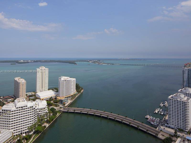 Miami, FL 33131,495 Brickell Ave #4205
