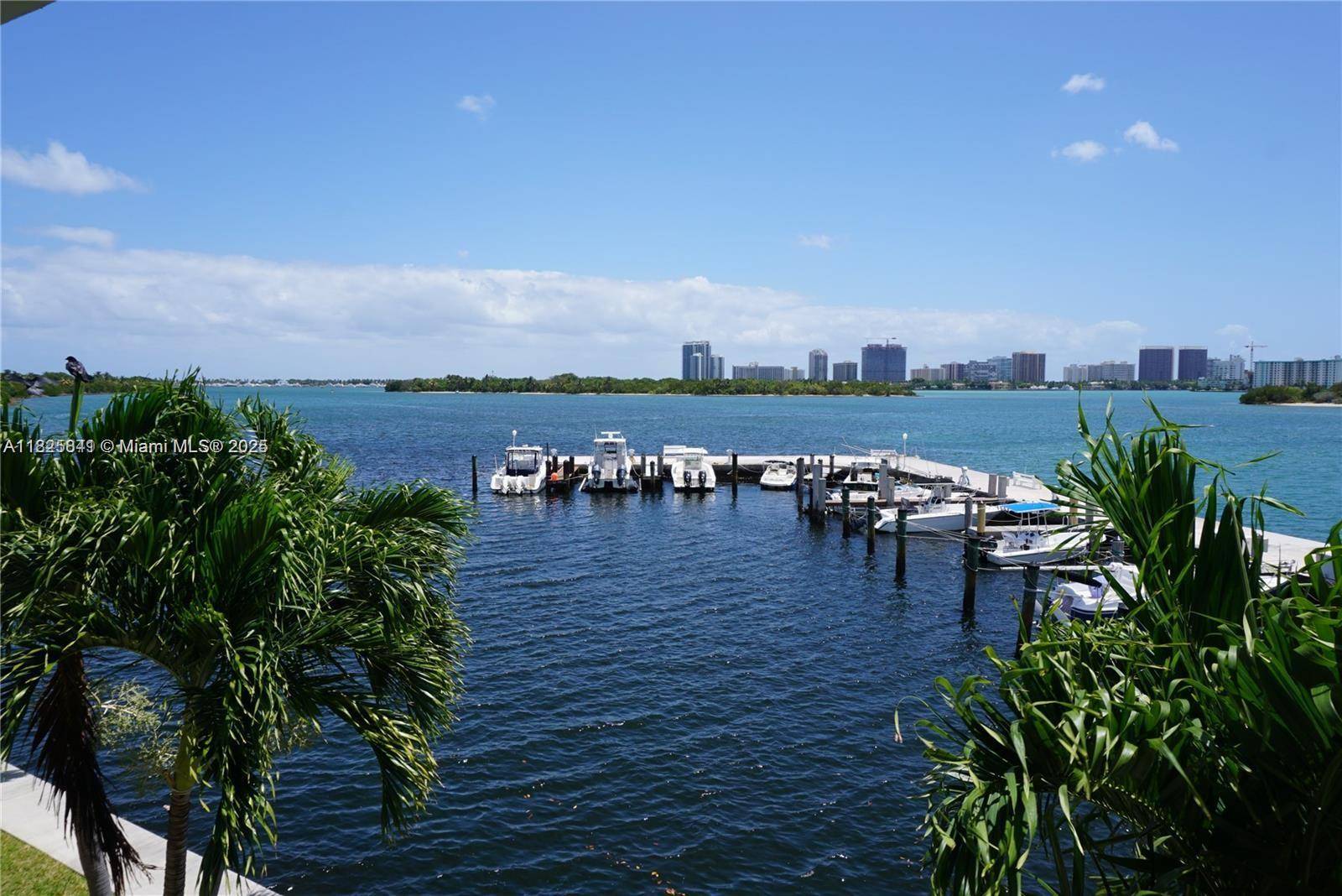 North Miami, FL 33181,2700 NE 135th St #45