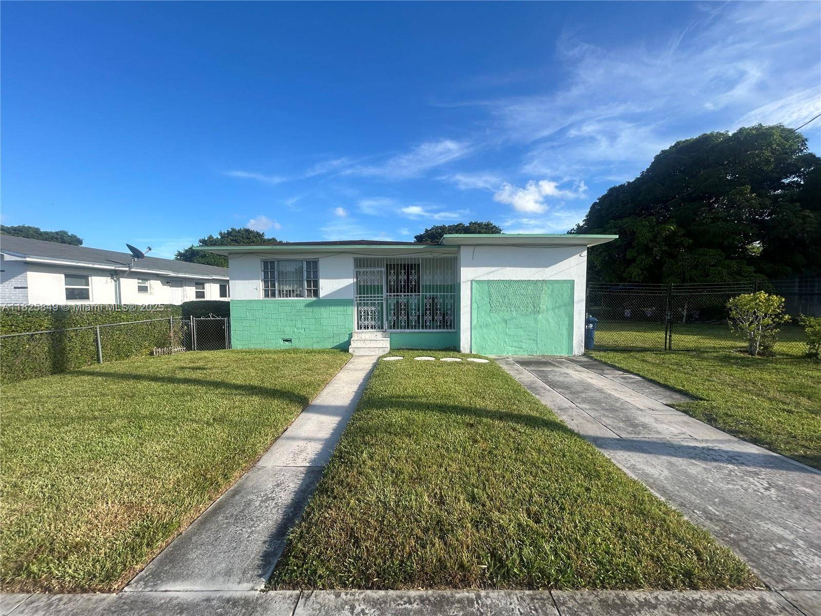 Miami, FL 33142,2944 NW 61st St
