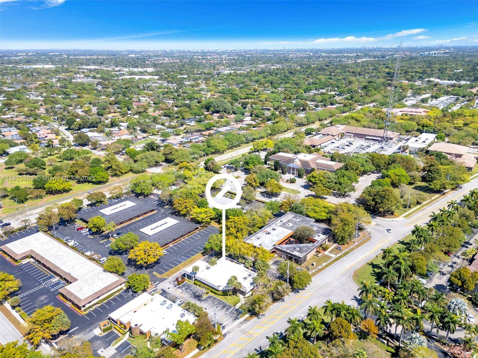 Plantation, FL 33317,7353 NW 4th St