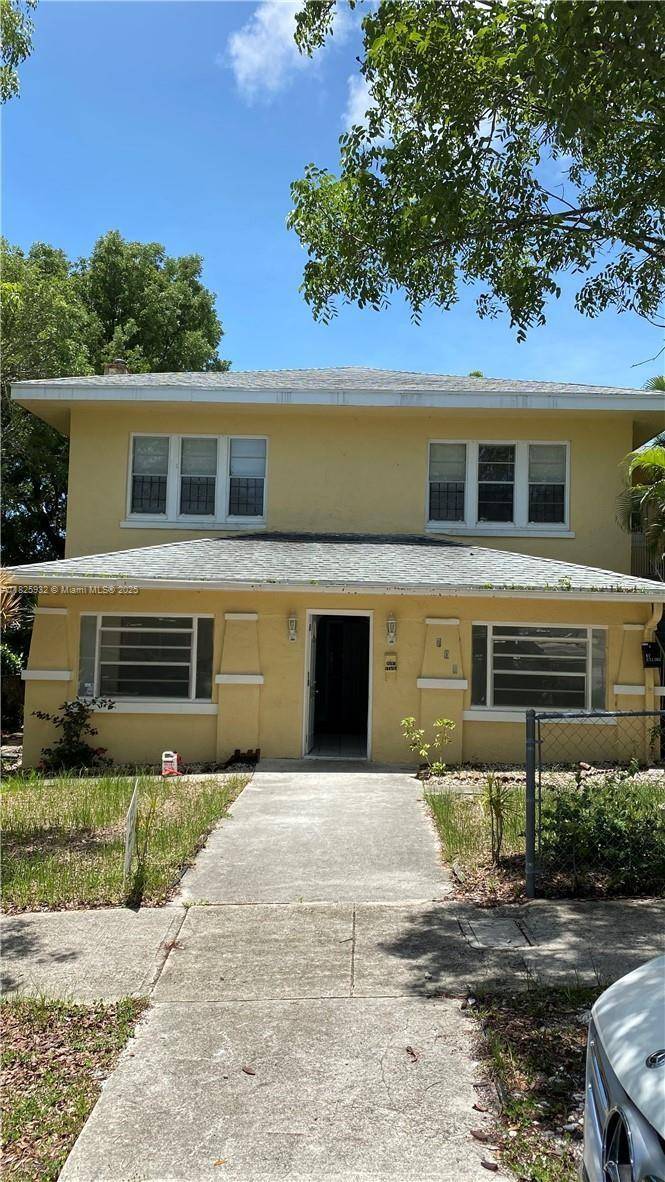 West Palm Beach, FL 33401,706 9th St #2