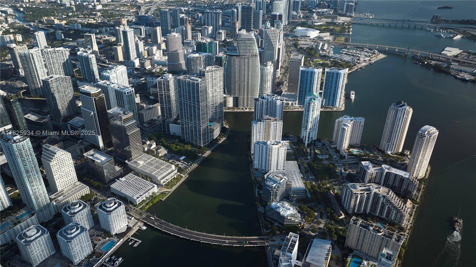 Miami, FL 33131,300 Biscayne Blvd Way #2607