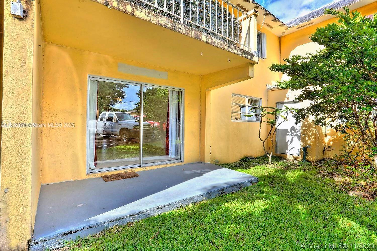 Miami, FL 33143,7368 SW 82nd St #E116