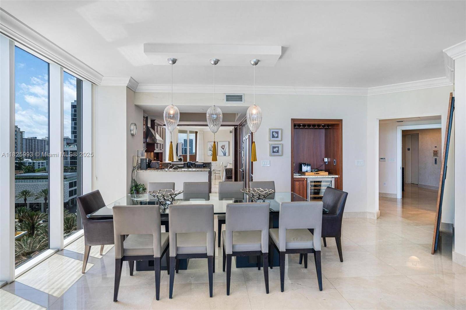 Sunny Isles Beach, FL 33160,17875 Collins Ave #906