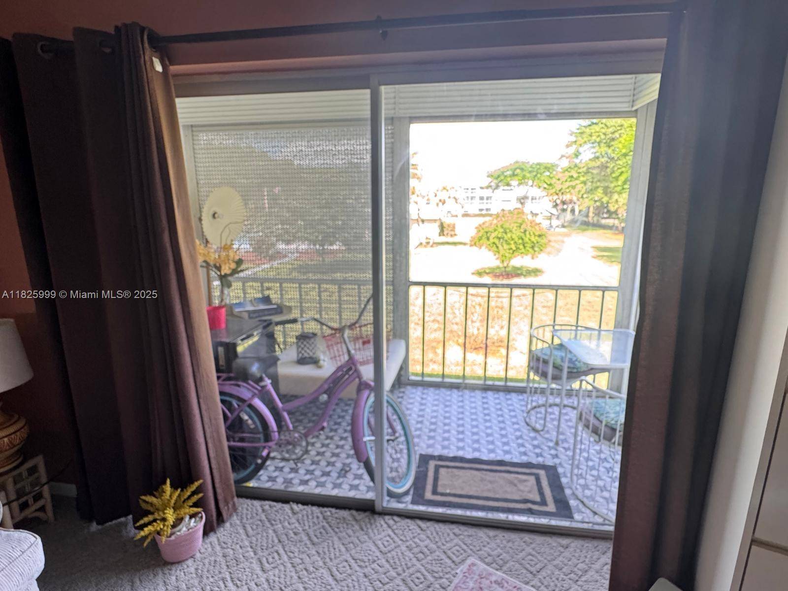 Hollywood, FL 33021,5200 Washington St #207