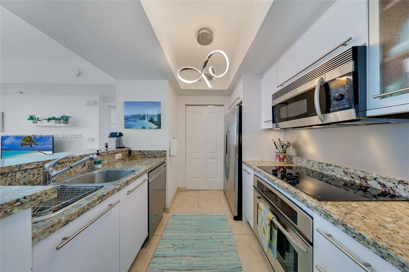 Miami Beach, FL 33139,110 Washington Ave #1611