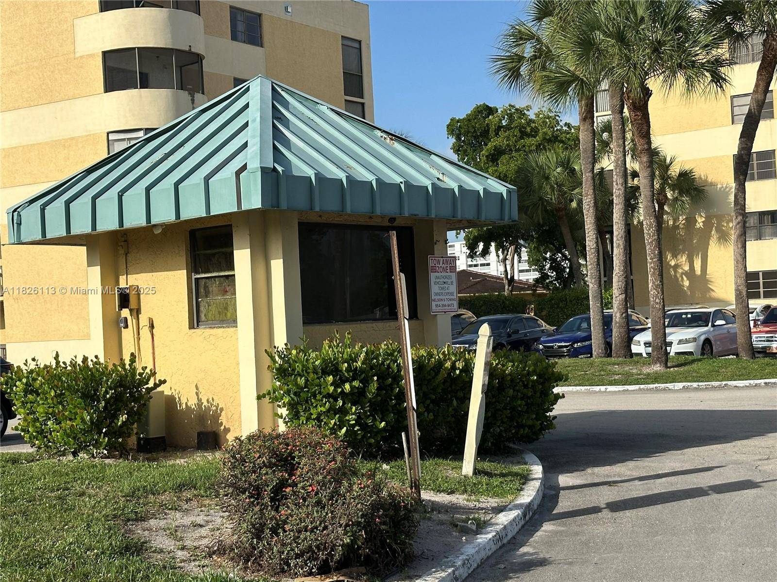 Lauderhill, FL 33313,6575 W Oakland Park Blvd #516