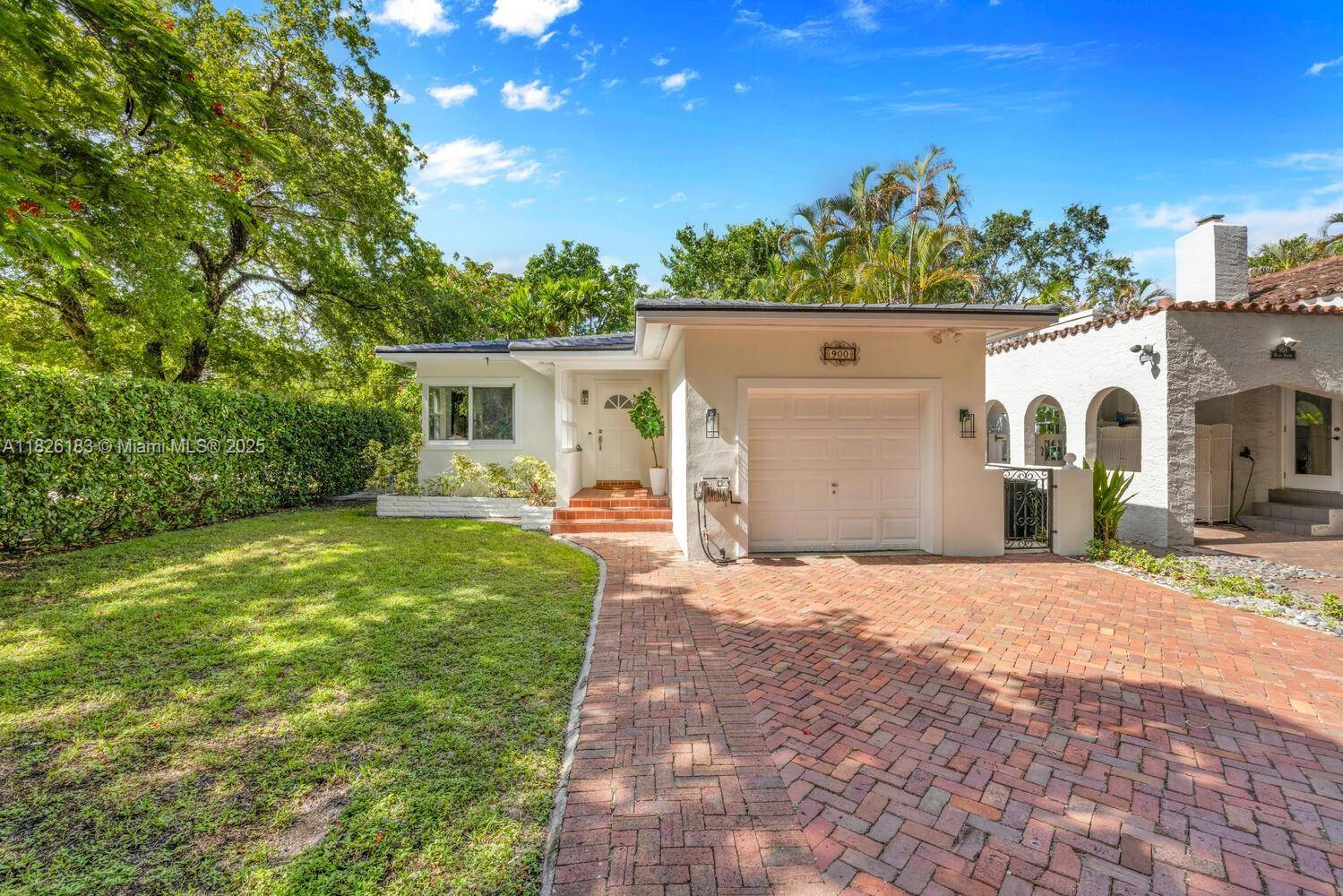 Coral Gables, FL 33134,900 MILAN AV