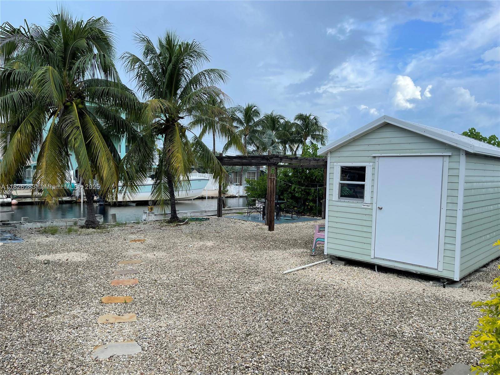 Tavernier, FL 33070,185 Gardenia Street
