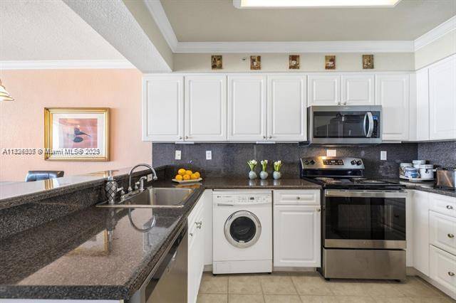 Hollywood, FL 33019,2501 S Ocean Dr #1637(September 25))